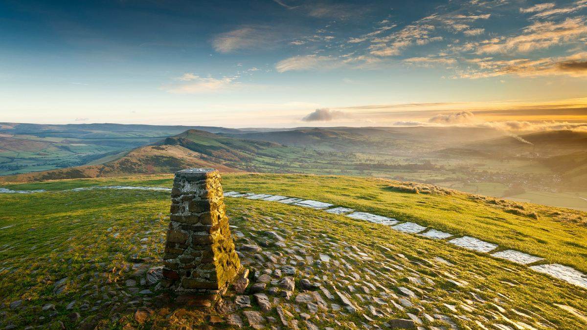 charity-friends-peak-slide-3-new