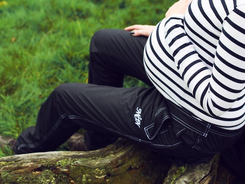 Mother & Nature Maternity Walking Trousers