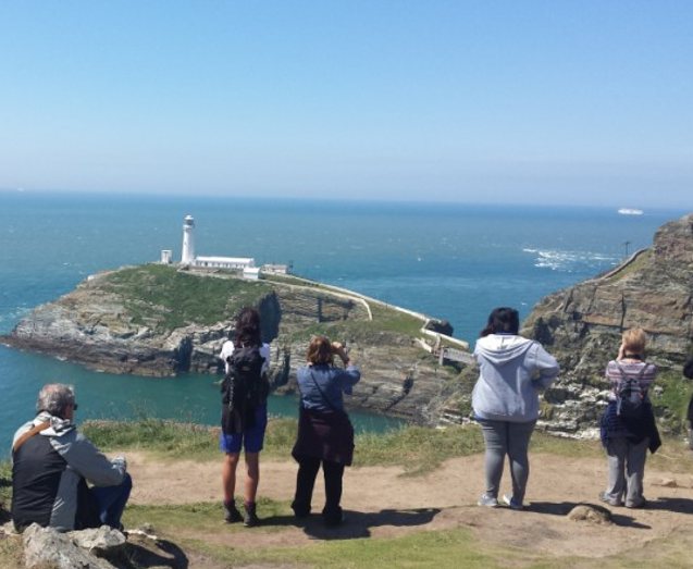 Depending on your experience and level of fitness, you can choose a package that totally suits you. Usually, it takes between 9 and 13 days to walk the whole 128 mile Isle of Anglesey Coastal Path. Some customers have actually completed the whole path in 6 days and they are currently our record holders.
If none of the packages listed on our website suit you, just tell us what you’re looking for and we can offer you a tailor-made package. These can incorporate days off for relaxing in certain areas, or even a day trip to Dublin (Ireland).