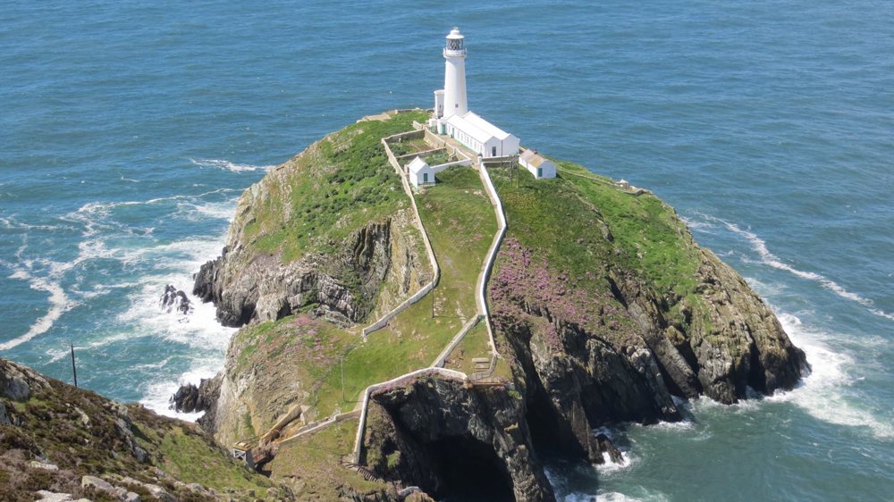 anglesey-walking-slide-3