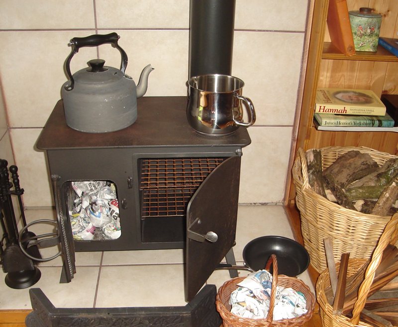 Ravenseat - The Shepherd's Hut - Image 2