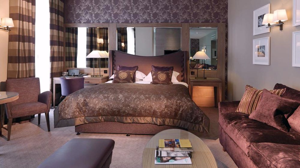 macdonald-windsor-hotel-slide-1 Macdonald - Windsor