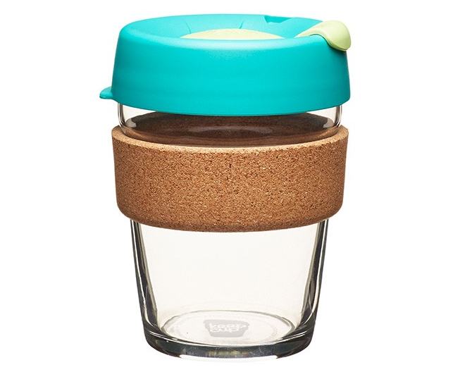 Made from fully tempered soda lime glass, KeepCup Brew Cork Edition features a natural cork band. Made in Portugal, using waste product from the wine cork manufacture, the band is beautiful to hold, and, over time it’s patina will tell the story of your use.

We recommend that you do not remove the band, even for washing. Hand wash and let the band dry on the glass.