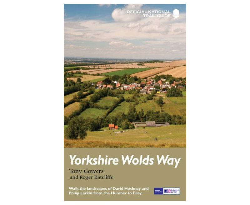 The Yorkshire Wolds Way, Tony Gowers
Yorkshire Wolds Way, a 127-km / 79 mile route from Hesse on the Humber Estuary to Flint, in a series of walking guides to the National Trails and other long-distance paths of Great Britain with colour extracts from the Ordnance Survey's Explorer series at 1:25,000 showing points along the route cross-referenced to the text. The maps also indicate nearby places of interest and various facilities including campsites and caravan parks, youth hostels, water points, pubs, information or visitor centres, etc. Also shown are alternative sections of the route and stretches designated as bridleways or suitable for cycling ...