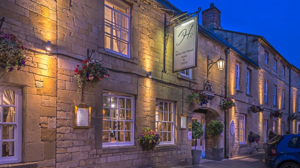 White-Hart-Royal-slide-1
