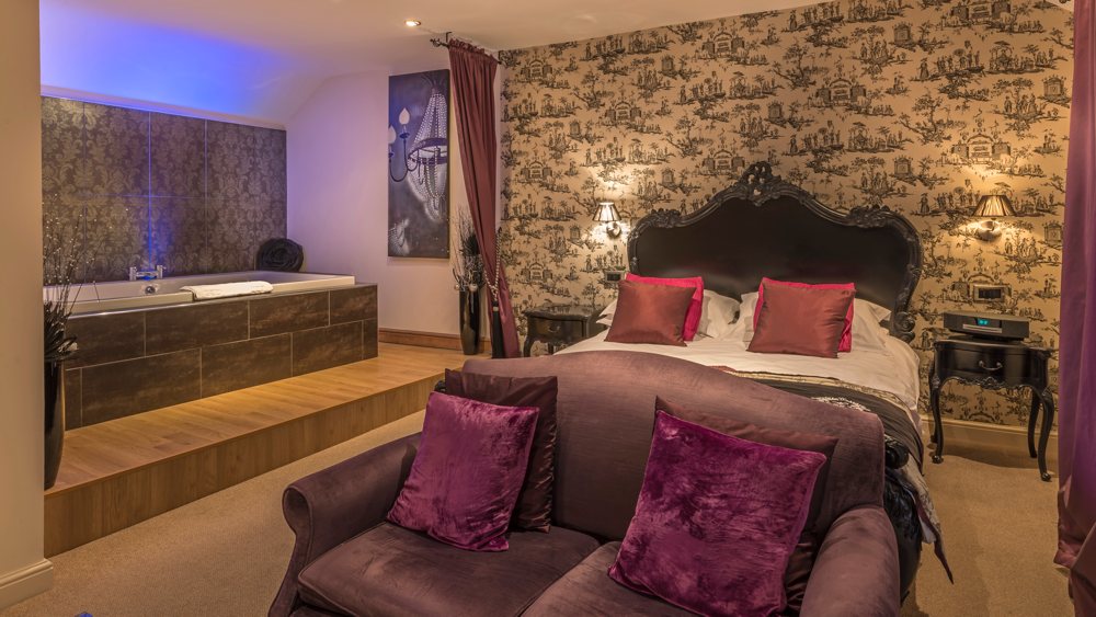 White-Hart-Royal-slide-4