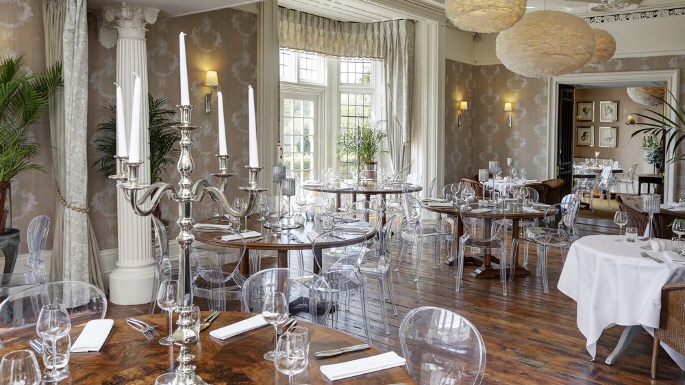 Falcon-Manor-slide-6