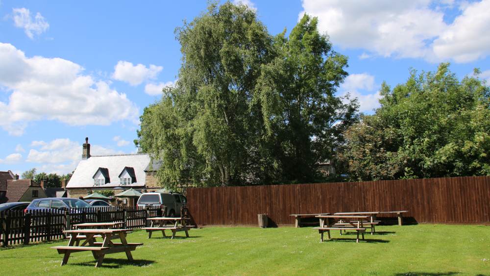 wheatsheaf-edith-weston-slide-4