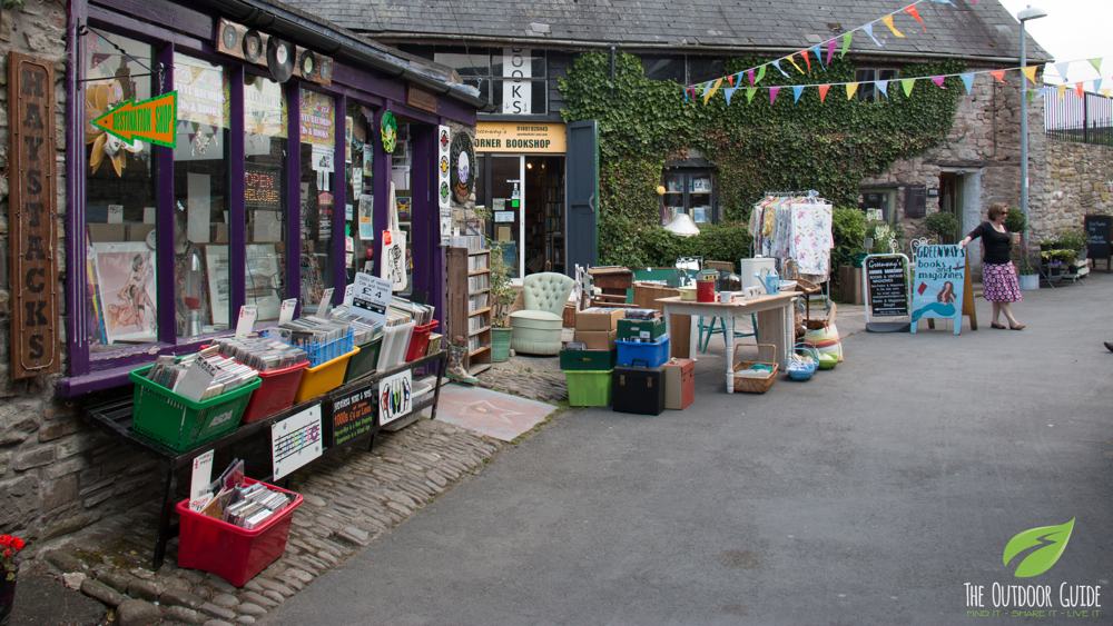 hay-on-wye-walk-3-slide-3 © Holly Brega