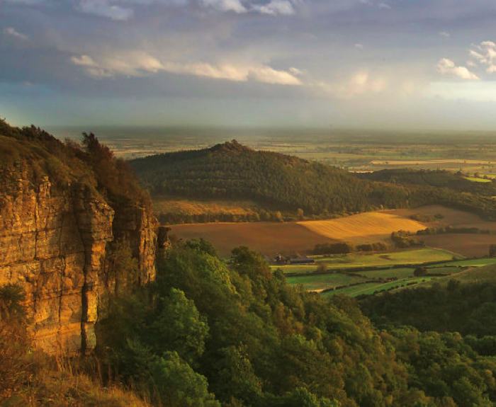 Camplify is the fastest growing peer-to-peer caravan hire and motorhome rental community in the UK. We connect local owners of static caravans, touring caravans, campervans, motorhomes and trailer tents with holidaymakers seeking to experience the joys of camping in Yorkshire.
Yorkshire in a large picturesque region in the north of England endearingly known as ‘God’s own county’. The 1,400 miles of natural beauty in North York Moors, impressive scenery of the Yorkshire Dales, cosmopolitan vibe of Leeds, and romantic cobblestone streets of York are exciting destinations for holidaymakers of all kinds from near and far. The country features some of England’s most stunning scenery, as well as history that dates back to the Roman times. There’s no better way to experience all that Yorkshire has to offer than to hire a caravan and go touring through the green dales or station yourself in a static caravan in Scarborough.