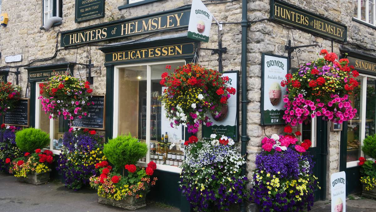 Helmsley-town-slide-1