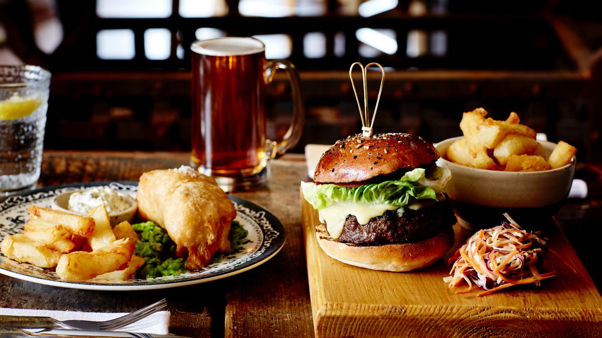 stay-in-a-pub-slide-3