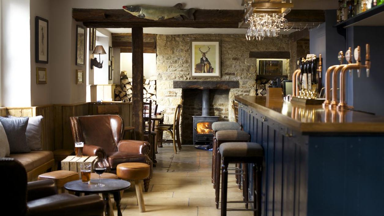 stay-in-a-pub-slide-7