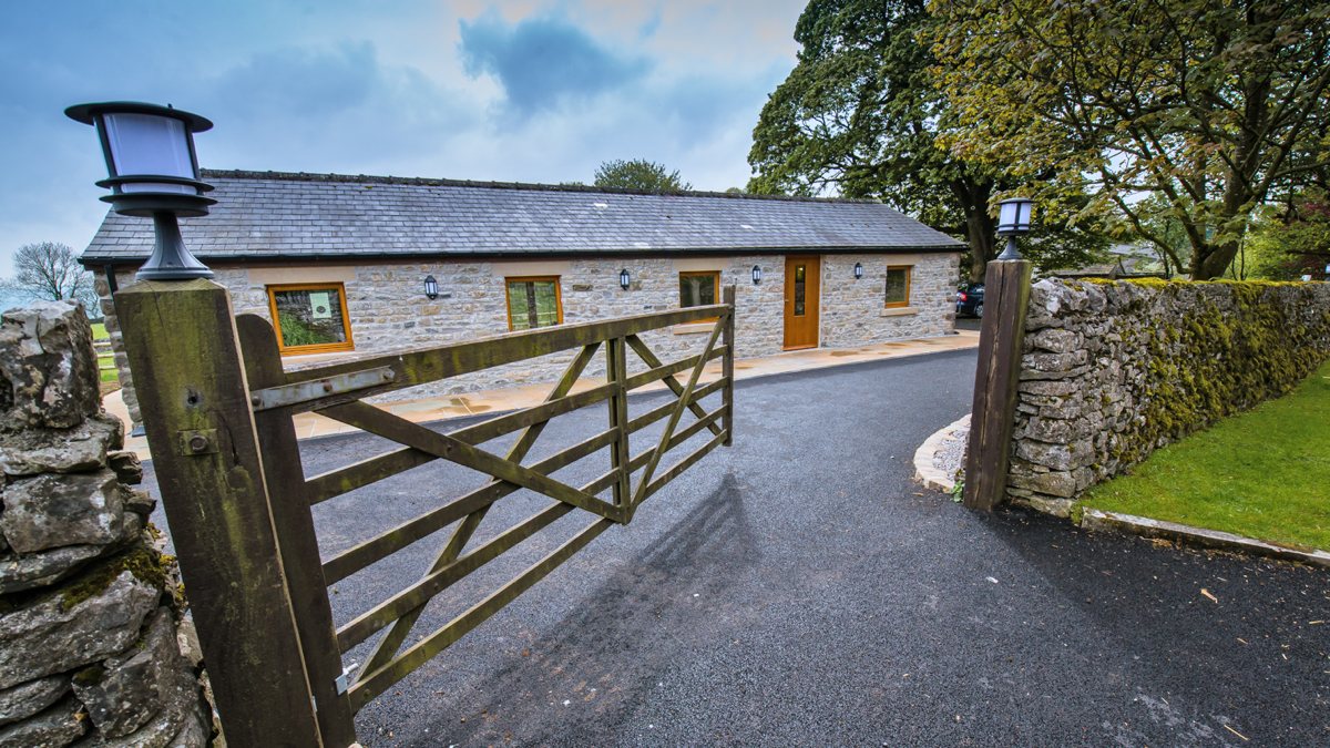 vicarage-farm-slide-3