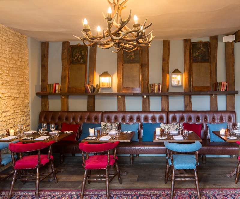 The Porch House menu is all about simple yet robust cooking, using the best locally sourced ingredients. You can dine in the bar, lounge or garden on a first come, first serve basis; or book a table in the dining room or conservatory. If you fancy something exclusive for your group, book the 'secret' private dining room for up to 12 people where you can tailor the menu to your own tastes. Listed on UK Condé Naste Traveller's 'Best Restaurants in the Cotswolds', this is a must visit for foodies looking for a sumptuous Sunday Lunch and quality meat. Plus, with vegan options and a children's menu means there really is something for everyone.
You can buy gift vouchers for the restaurant and bar here which make for a great gift!