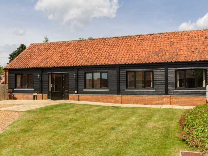 The Crew Yard  - sleeps 4