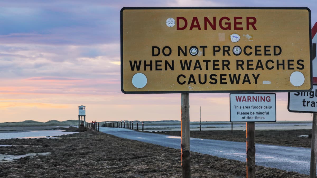 Exploring Lindisfarne Slide 7 Exploring Lindisfarne