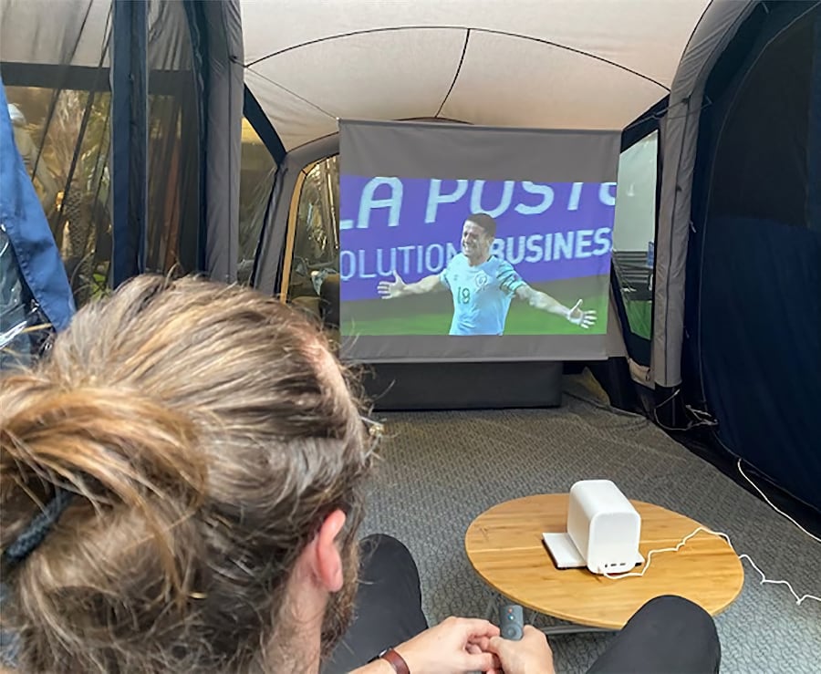 OUTWELL MOVIE SCREEN