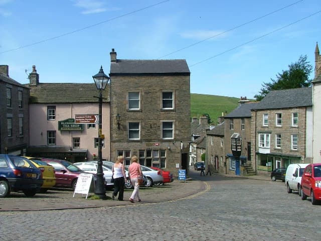 Pennine Way Roof of England Pic 2 Pennine Way