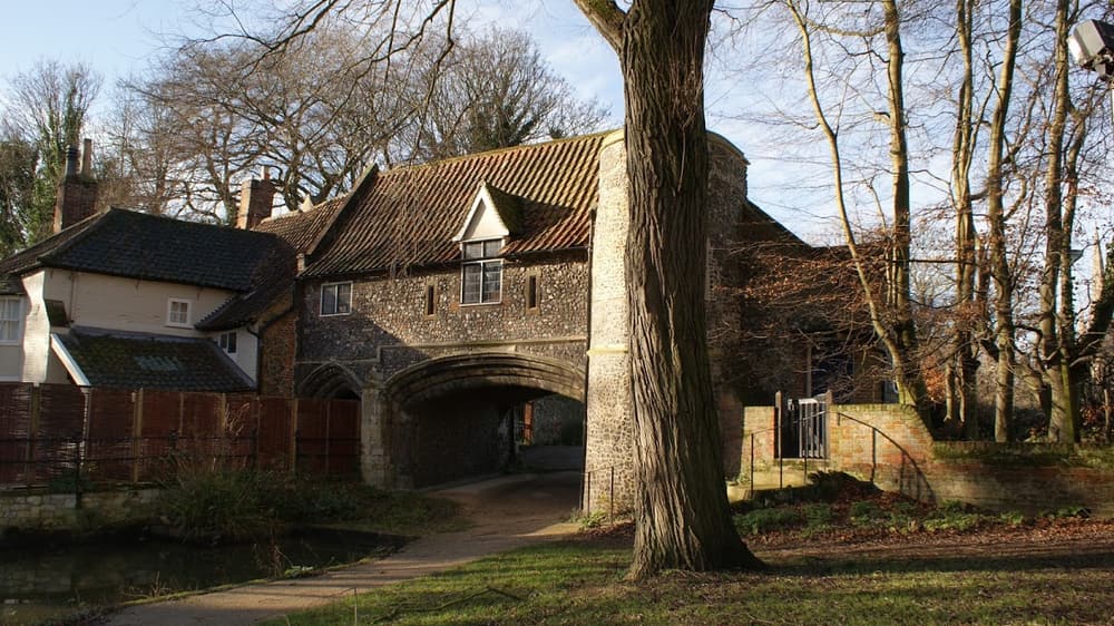 Wensum Slide 4 Wensum Walk