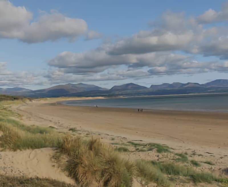 Henllys llandwyn Bay