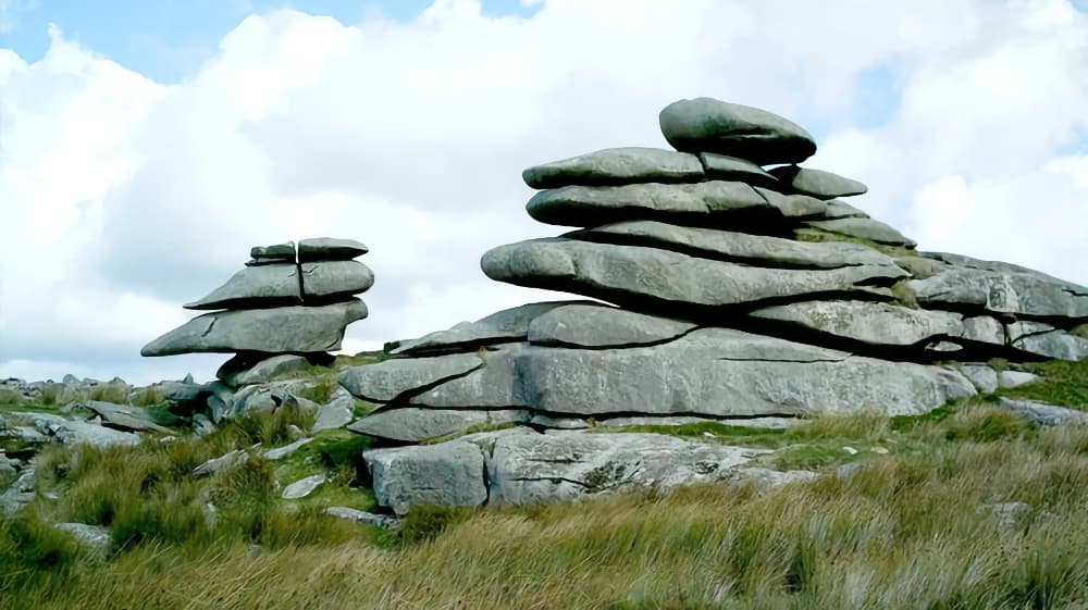 Minions and the Cheesewring Walk