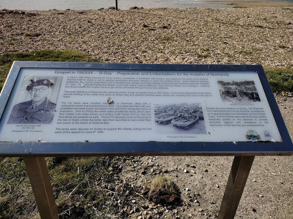 10 Towards Browndown-1000 Towards Browndown