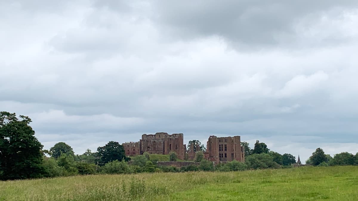 Kenilworth Abbey Fields Slide 2 Kenilworth Abbey Fields