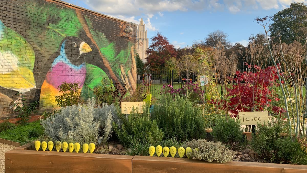 War Memorial Park Slide 3 War Memorial Park