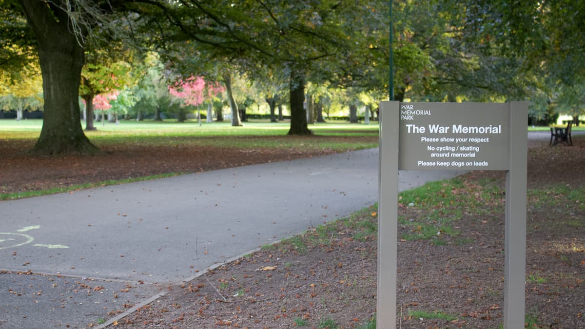 War Memorial Park Slide 9 War Memorial Park