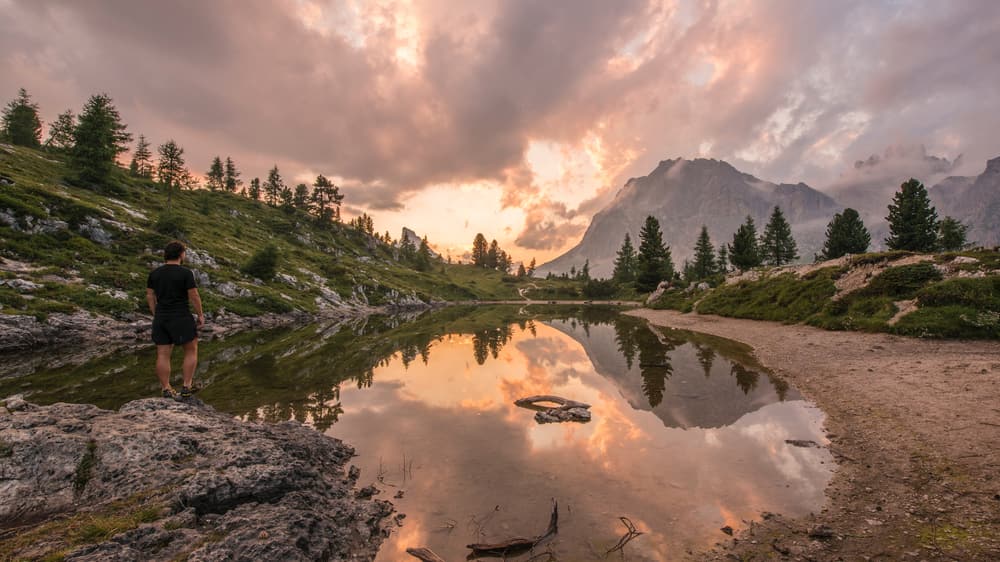 How to Find Clean Water Slide 1 How to Find Clean Water