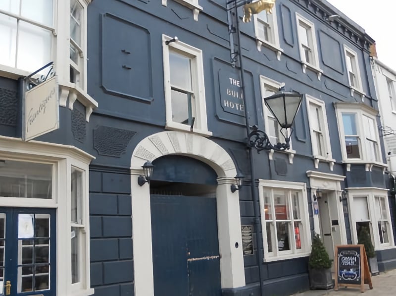 Bull Hotel