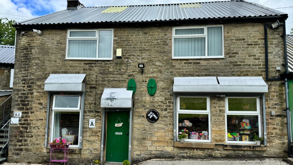 Mamie and Florrie Studio-70 Mamie and Florrie Studio