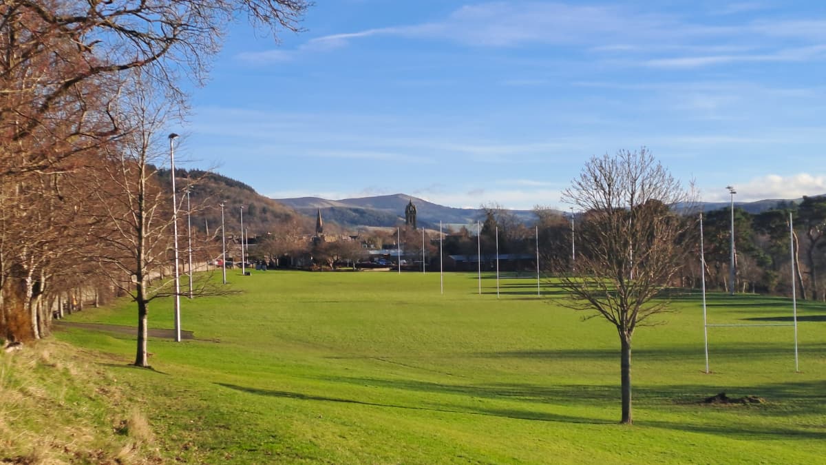 eebles - Circumference 2 Peebles - Circumference