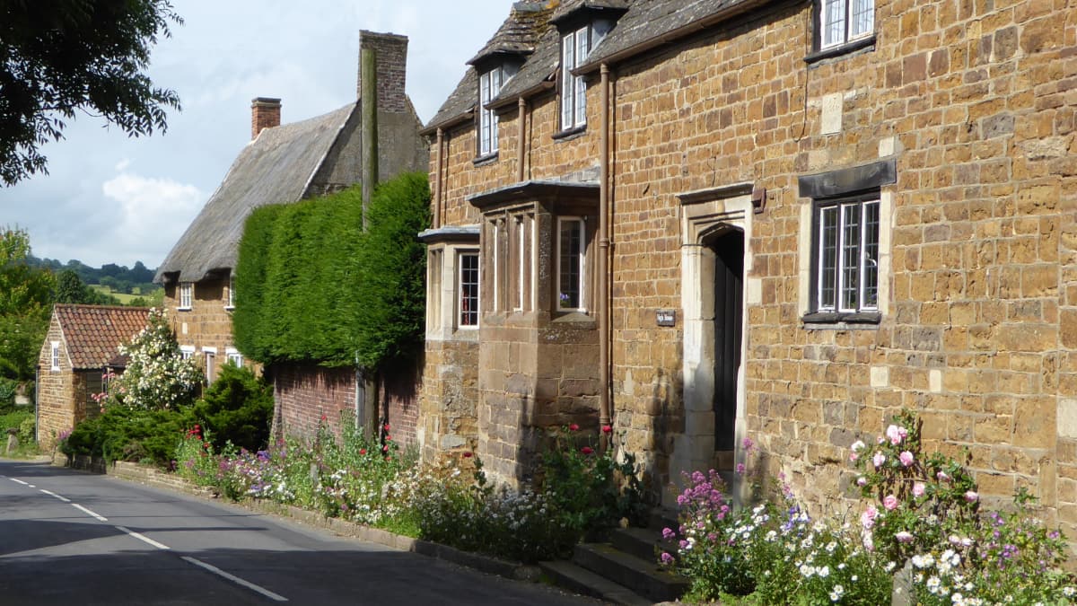 Forest monks and pagans Slide 2 Forest monks and pagans