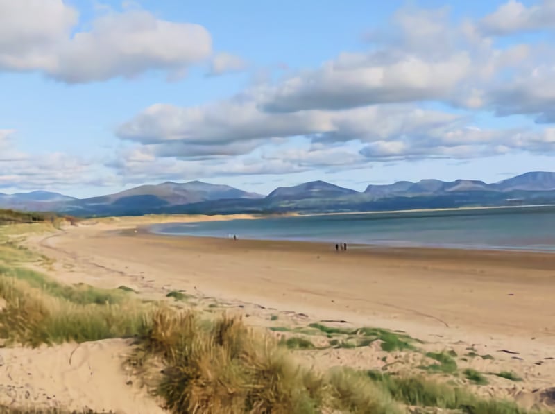 Henllys Llandwyn Bay